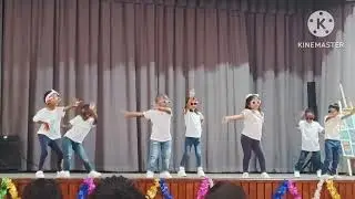 Anarghya concert at school |she enjoyed dancing with friends 