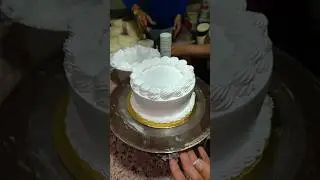 vanilla Flavour Top cake decorating #youtubeshorts #trending #shortsfeed #shorts