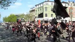 Svartlamon i 1. mai-tog (fane heller!)