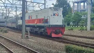Kereta progo#keretaapi#ayonumpaksepur#kai#progo#edansepur#kai121#masinis#kai 