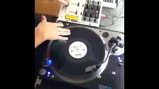 Legitski scratch session over boom bap