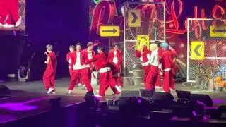 220817 SEVENTEEN (세븐틴) BE THE SUN World Tour in Los Angeles - Left & Right 4K