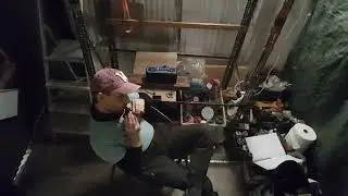 Some dude without music skills whatsoever tries to play Bonobo