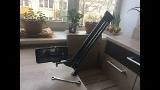 Phone holder from old desk lamp, Держатель для телефона от старой настольной лампы