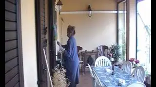 LA CASALINGA.WMV