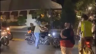 How bikers clear a white Black Lives Matter roadblock in less than a minute