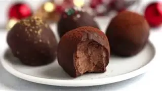 Easy Chocolate Rum Truffles