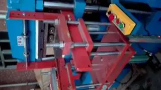 Silicone debossed and embossed wristband machine, working processing of bracelet