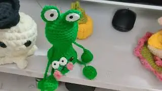 Crochet amigrumi...these are adorable and u can buy @ reasonable cost, 💝