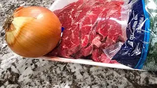 apreparar el almuerzo carne con ejotes
