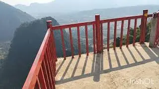 Mus saib nroog vang vieng