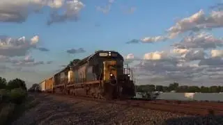 4K: CSX 156 Fresh YN2 Paint and CSX 8395 Leading Q351