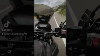dicen que la akt tt ds 200 es inestable en curvas