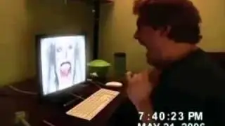 Scary Maze Game&reg; Reaction[Monitor Punch]