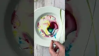 FARBZAUBER in MILCH 🎨 #shorts #diy #experimente #zaubertrick #farben #farbexperimente