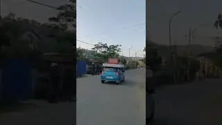 Meitei guy looting Tribals in Imphal (ST - Schedule Thieves)