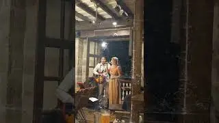 Ya girl sings in French, too. 💋✨️ 🇫🇷
