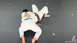 Option for sweep from Bottom Side Control into Kimura