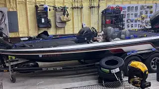 Installing power queen lithium batteries !