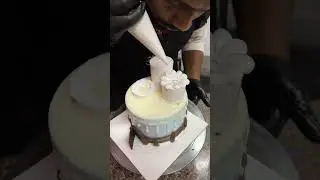 Christmas themed cake design #lovebakery5931 #fyp #ffshorts #new #trending #aj_chef