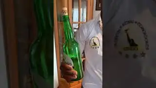 Origen y Uso de la Botella de Sidra.SALVADOR OND&Ograve; CAMPE&Ograve;N ESCANCIADOR⭐️