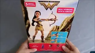 Bow Wielding Wonder Woman Unboxing