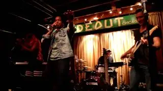 Hologram Kizzie - Hug Life (release party)