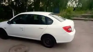 Renault Symbol - 2012