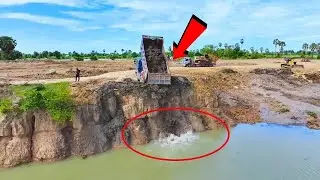 From flooded to filled: KOMATSU D60P conquers Filling Big Pond challenges!
