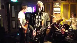 Only Escapades - Intro (At The Gas lamp Bar, Armagh).