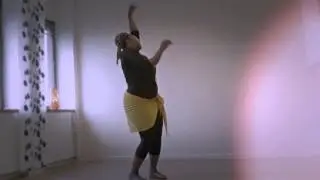 WOMAN - Juliana Kanyomozi - Dance fitness after pregnancy