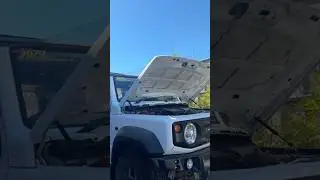Let&rsquo;s install a set of Jimny Outfitters bonnet gas struts! #jb74 #jimny