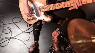 blink-182 - The Girl Next Door (guitar solo)