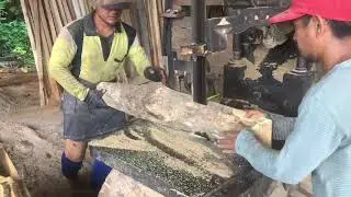 Penggergajian flooring kayu jati
