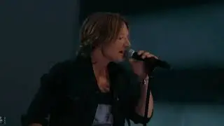 Keith Urban with P!nk Performs 