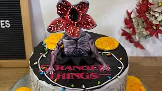 Stranger Things Demogorgon Fondant Tutorial (timelapse video)