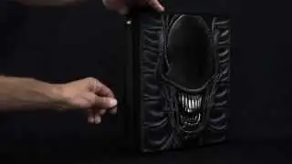 Alien: The Weyland-Yutani Report Collector’s Edition