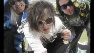 Brokencyde - Freaxxx