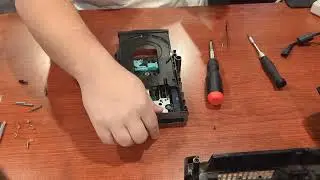 Repairing a Drive on an original XBOX that doesn't open!