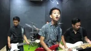 ESCAPE FROM ORDINARY - Tanpamu (Official Video Music) HQ