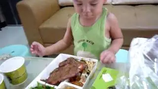 2009.10.11 超級餓的小子^^