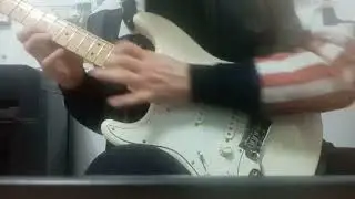 Simone Cozzetto: Tapping lick.