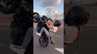 wheeling girl mt07 Yamaha#wheeling #mt07#yamahamt07 #yamaha #motorcycle #biker #bikergirl