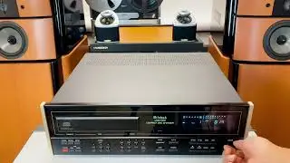 Mcintosh MCD 7008 CD player with Multi Disc Music Bank