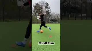 Cruyff Finte Turn Trick Fussball Skill Skills  Football Soccer 🔥⚽️❤️