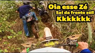 Fomos fazer trilha de moto, minha primeira trilha