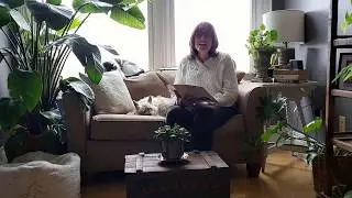 Ms. O'Donnell reads Edward the Emu by Sheena Knowles