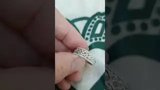 Ladies Gold & Diamond Celtic Knot Ring
