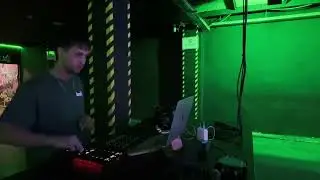 Warm Up Peces Raros en La Trinchera | Matia Chemino DJ Set (M&aacute;laga, Diciembre 2025)