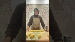اروحو بنات طريقة تشكيل حبة مقروط عسل بومبي وأسرار مقروط عسل ناجح مباشرة من ورشة للالتحاق بالدورة ♥️